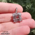 پلاک زنانه برای سنگ قیمتی مثل زمرد و یاقوت